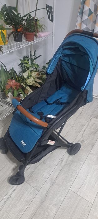 Продам прогулочную коляску