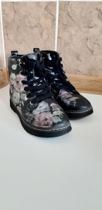 Продаю детск. демисезон. ботиночки.