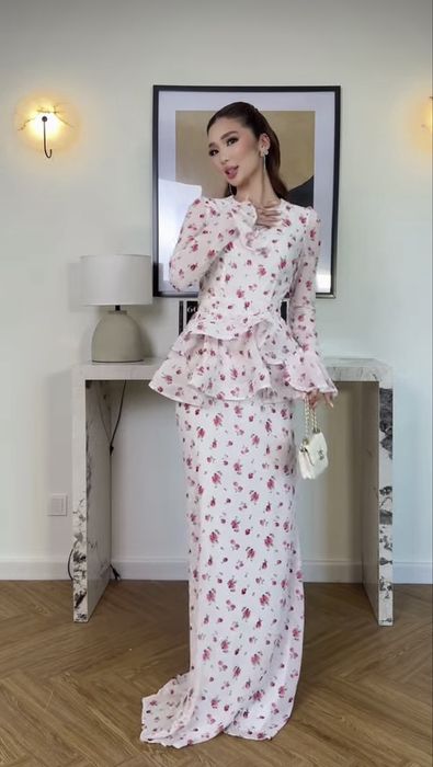 Платье со сьемной баской