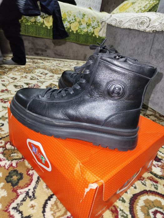 Продам обувь 39 размер