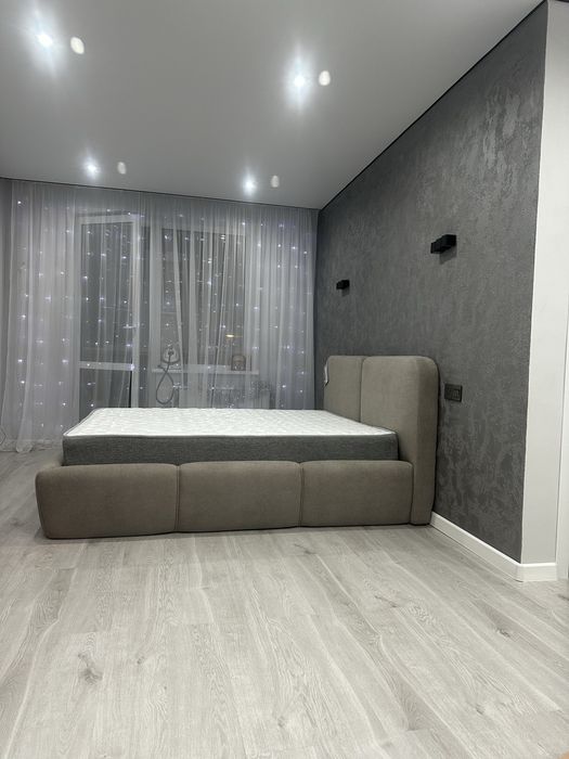 Продам двухспальную кровать