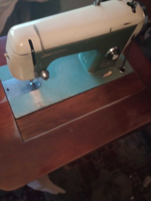 Masina de cusut Ileana