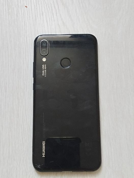 Huawei P20 lite 64гб