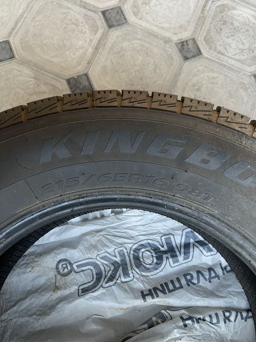 Шины зимние 215/65 R16
