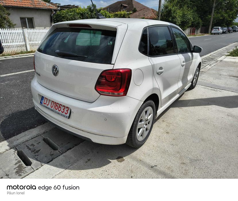 VOLKSWAGEN Polo 2011 — imagine 3