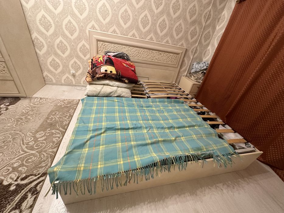 Продам спальный гарнитур Любимый Дом