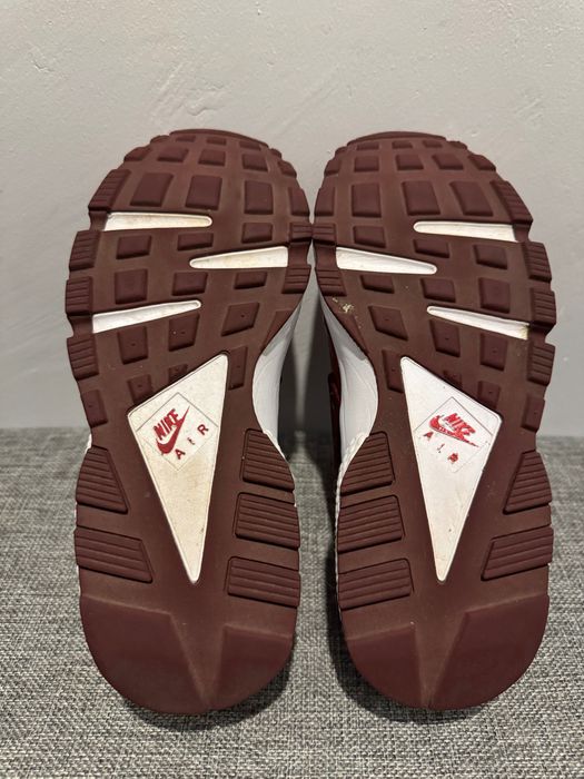 NIKE WMNS Air Huarache Run.