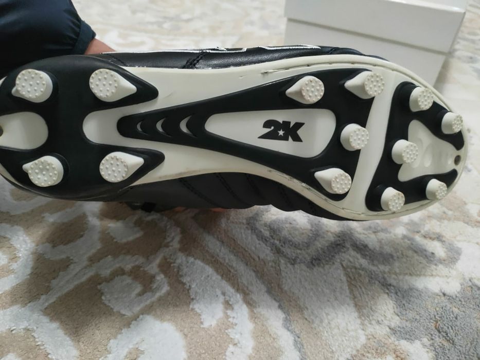 Бутсы футбольный