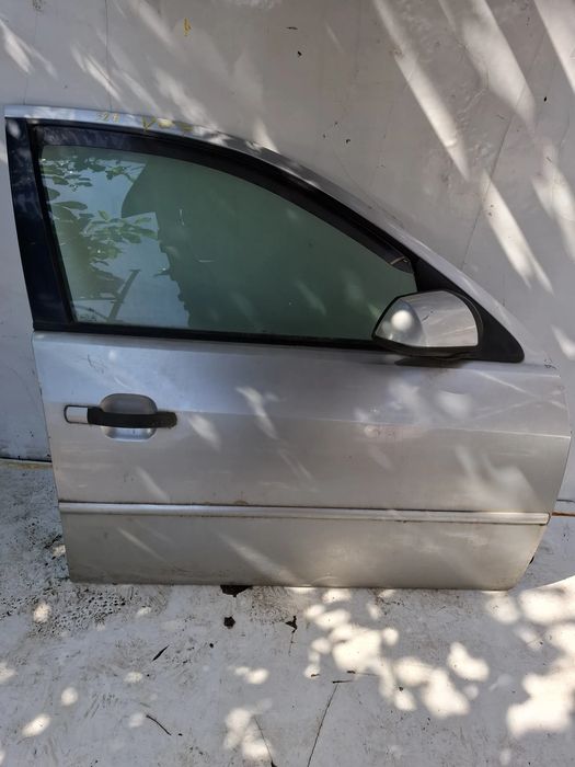 Usa dreapta fata - Ford Mondeo 2002 2.0 Di MT (90 hp)
