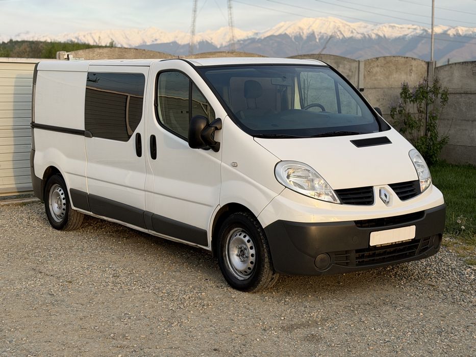 RENAULT Trafic 2011 — imagine 2