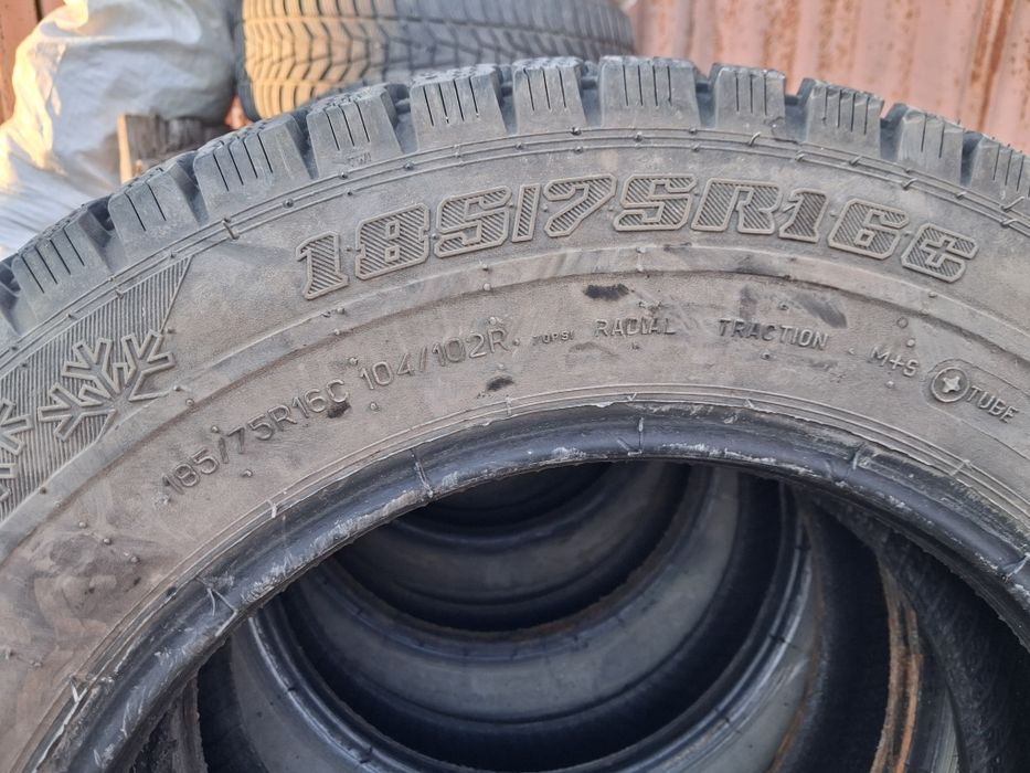 Продам шины на газель