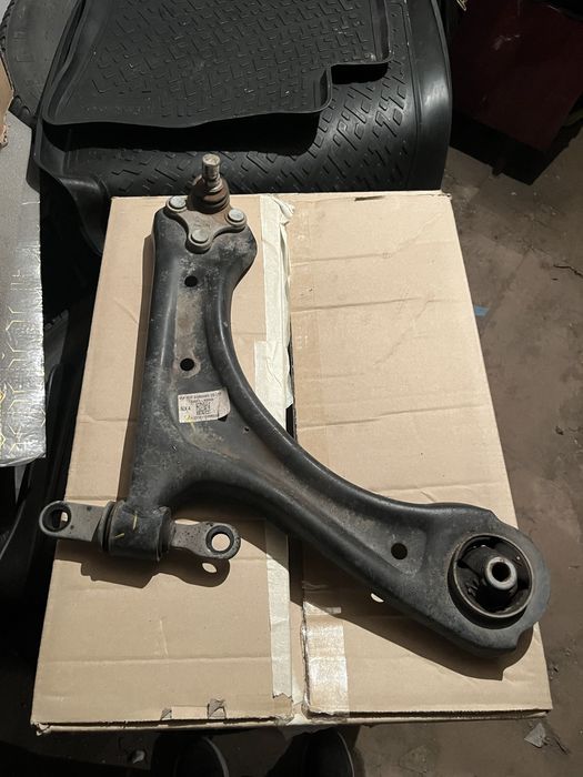 Рычаг на hyundai tucson