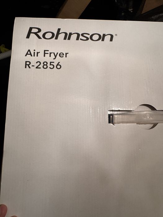 De Vanzare Fripteuza cu aer cald Rohnson R2856