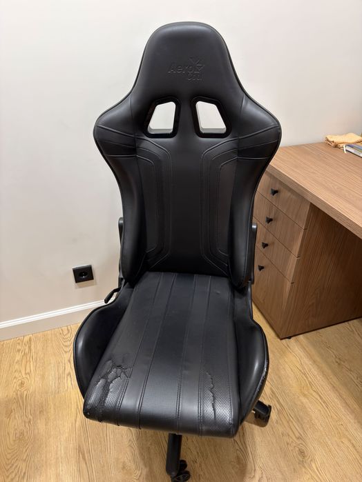 Игровое кресло Aero Cool