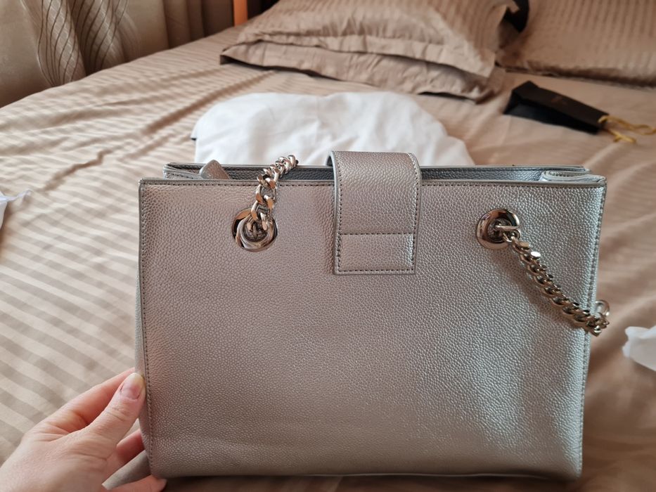 Geanta valentino argintie