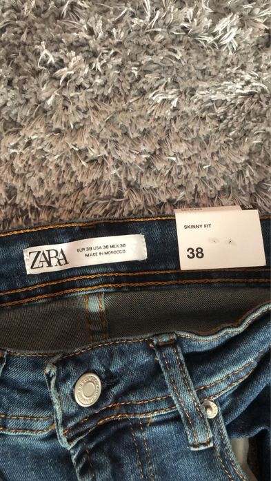 Blugi Zara Skinny Noi Marime 38