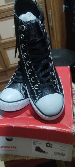 Стильная находка для осени - высокие кеды бренда "Polaris"
Стильная на