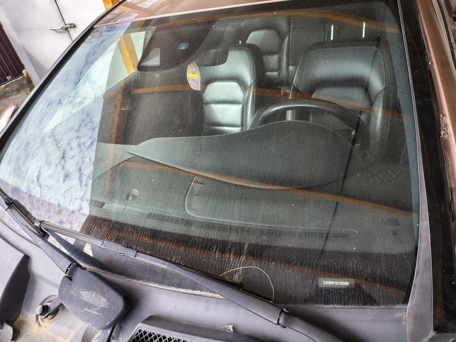 Vând Infiniti q30 avariat
