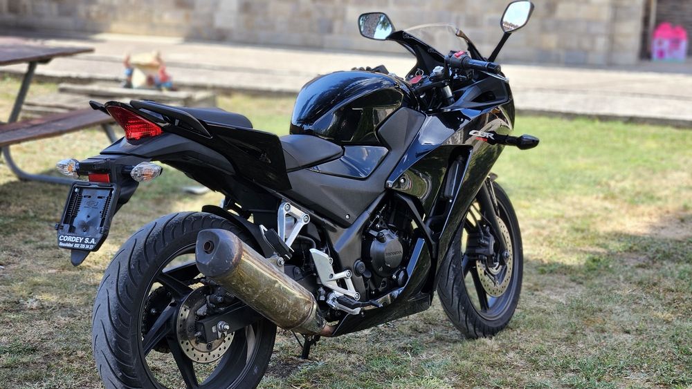 Honda CBR 300 RA