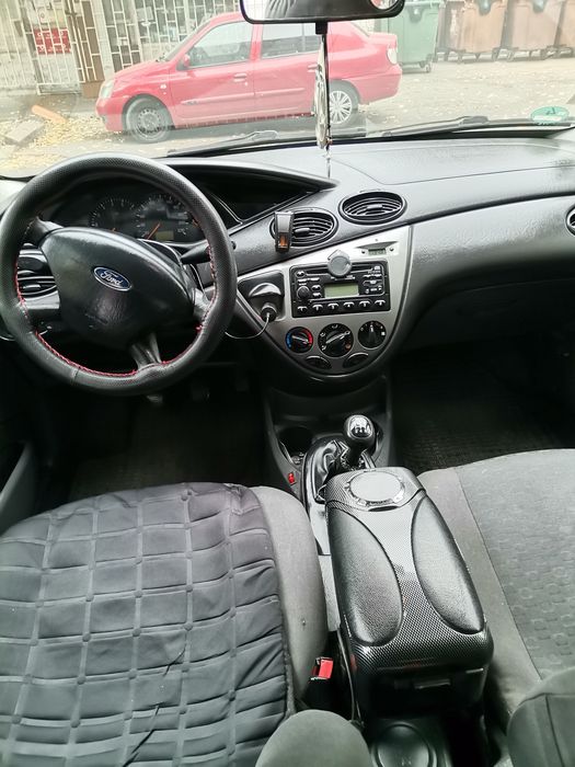 FORD Focus 2002 — imagine 5