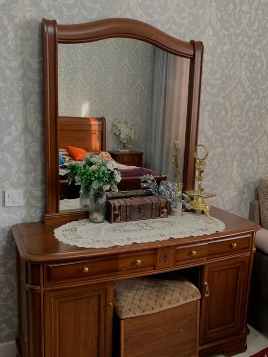 Продам Гарнитур срочно.