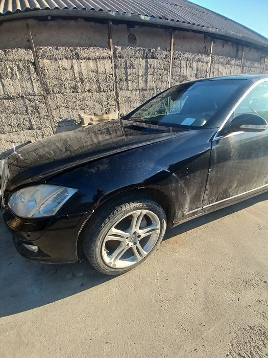 Крыло на мерседес W221