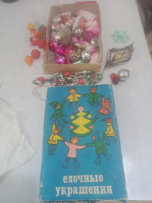 Продам, новогодние игрушки.