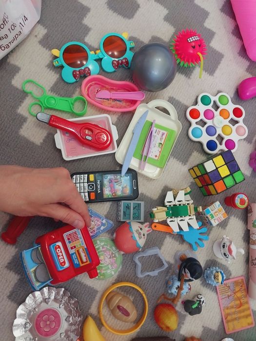 Продам Игрушки для девочек.