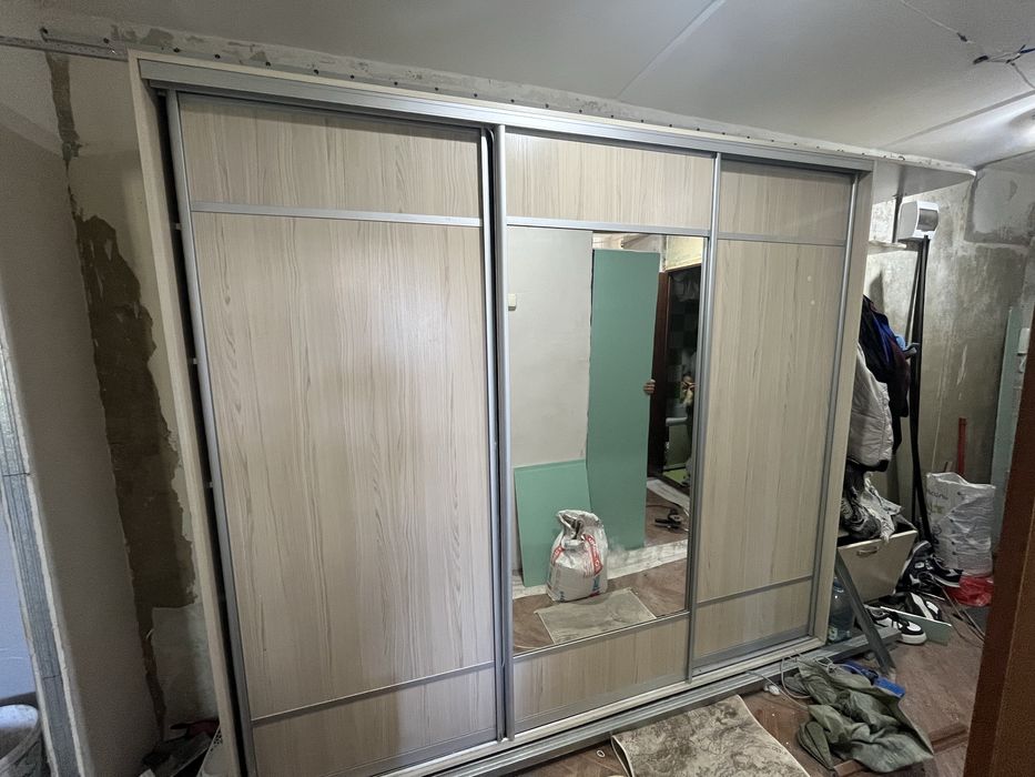 Продам прхожный шифонер