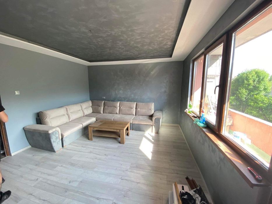 Продава се Тристаен апартамент в Плевен, Идеален център - 98 кв.м за 1480 €/кв.м - Снимка #1