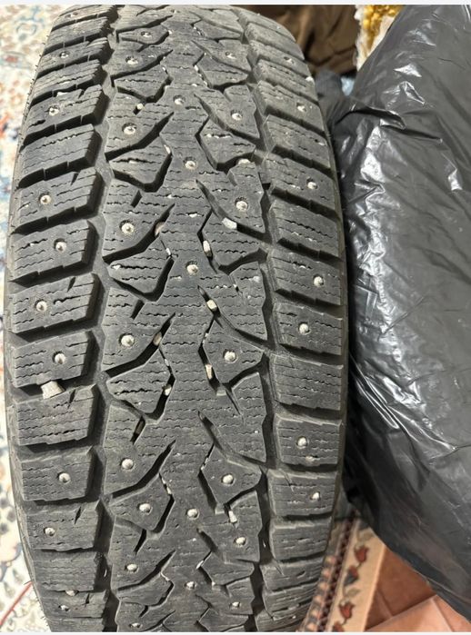 Продаются б/у покрышки зимние