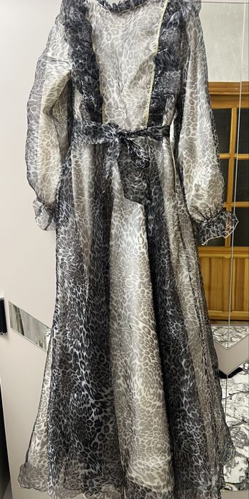 Вечернее платье  очень красивое