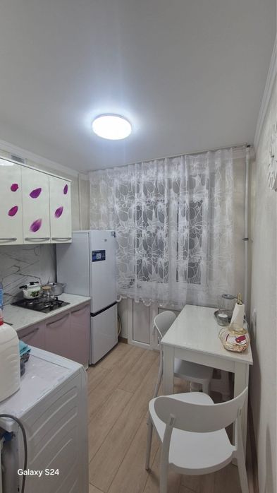 Сдам на длительный срок квартиру девушкам