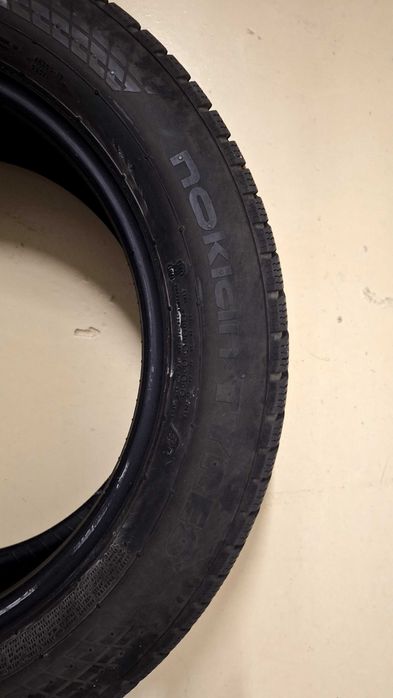 Vand 4 anvelope  iarna Nokian 225/55/17,