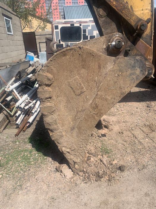 Продаётся гусеничный экскаватор CAT 325C