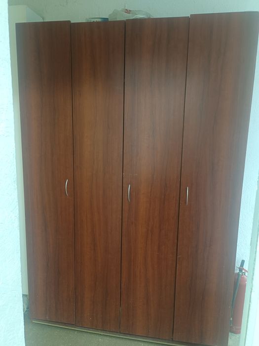 Продам шкаф в хорошем состоянии