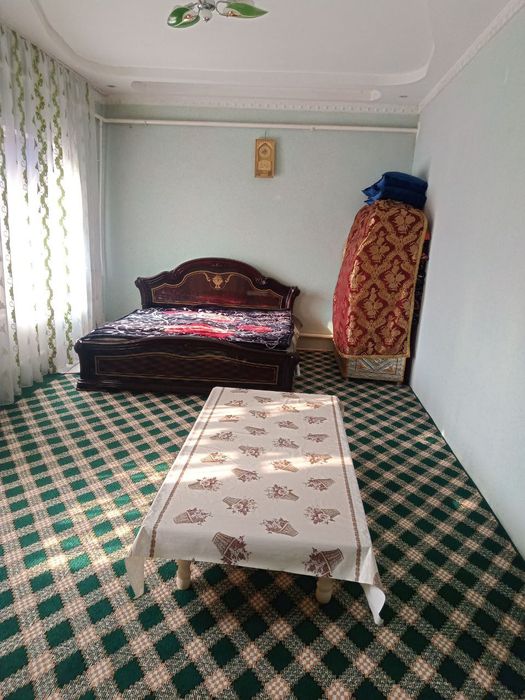 Навоий вилояти Уй срочно сотилади.