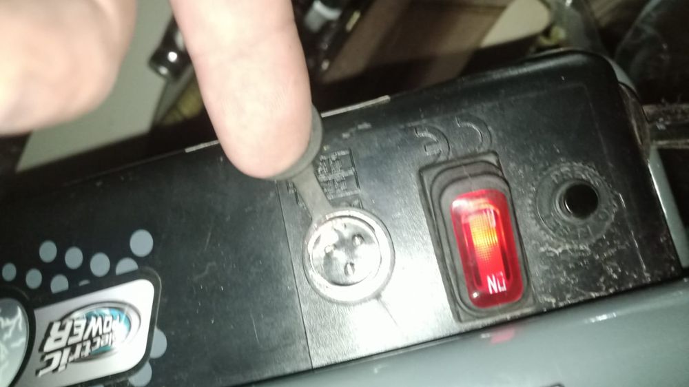 Razor e300 trotineta