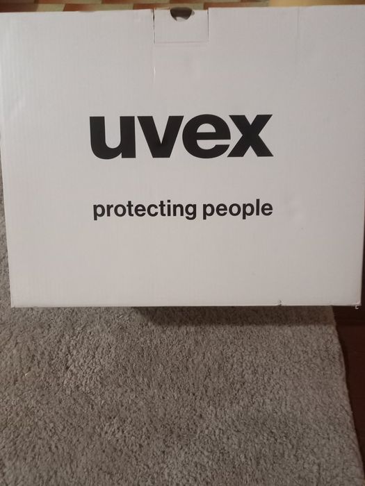 Каска UVEX 52-55 см