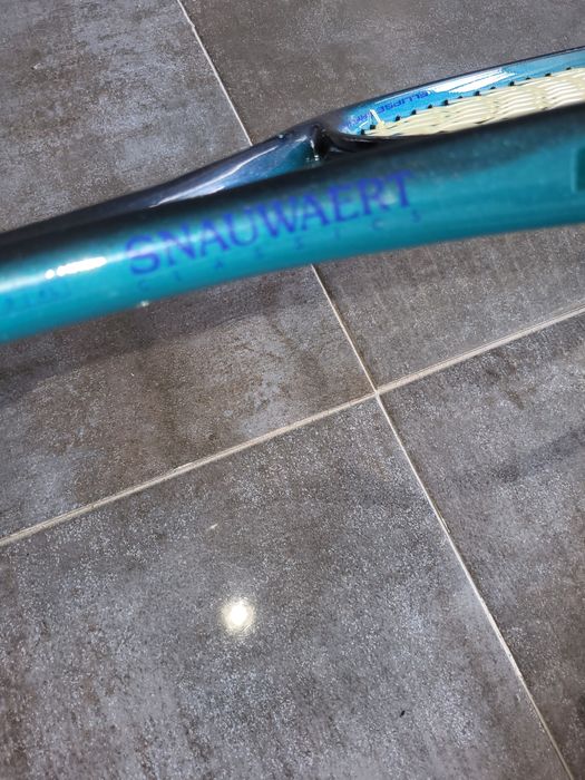 Vand racheta de tenis