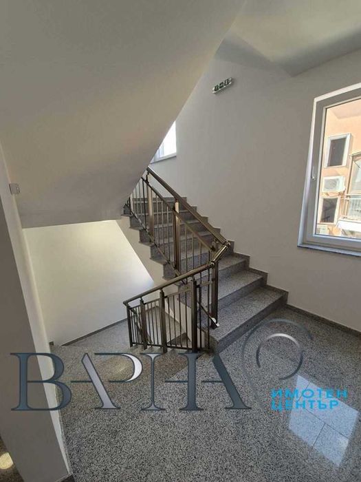 Дава се под наем Тристаен апартамент в Варна, Бриз - 85 кв.м за 698.19 € - Снимка #12