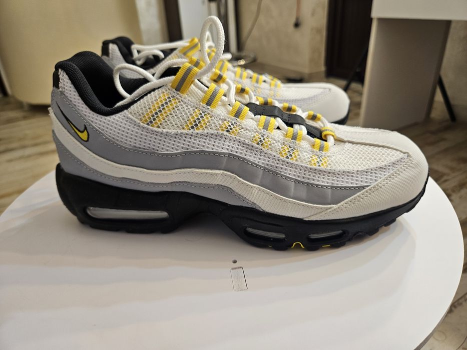 Nike Air Max 95 Essential (noi nouți, mărimea 42.5)