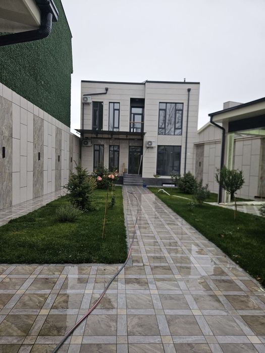 Новый дом 4 сотки в районе Ботанического Сада