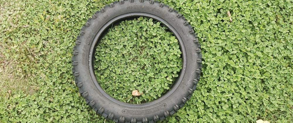 Продам летнюю резину  на питбайк