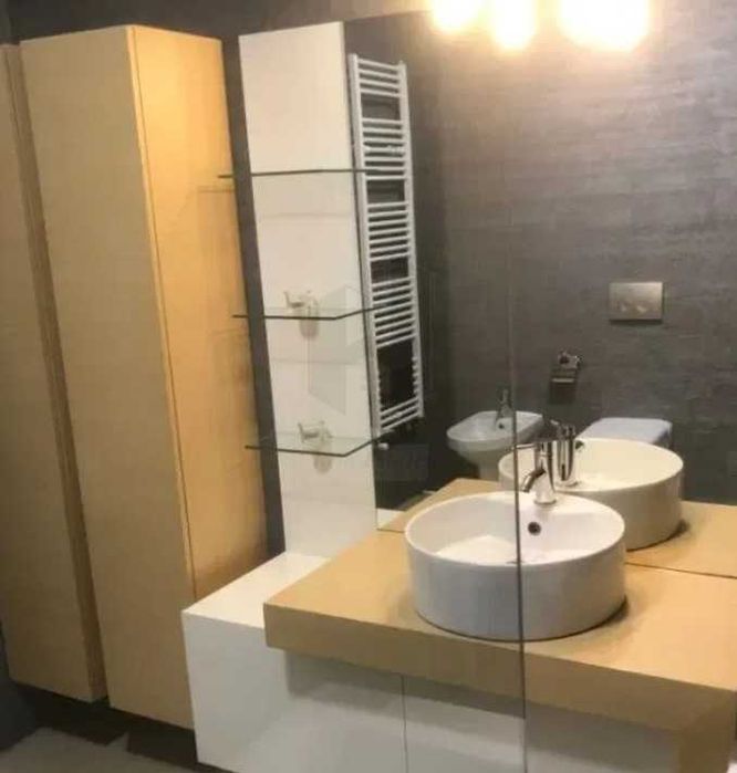 Дава се под наем Тристаен апартамент в Пловдив, Гагарин - 88 кв.м за 397.8 € - Снимка #2