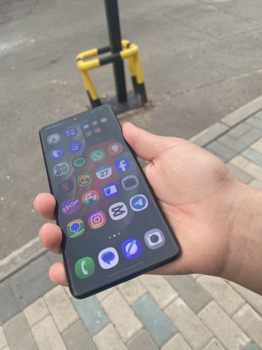 Продам Samsung s21 ultra