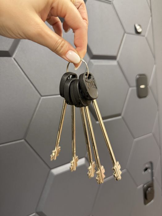 Продам дверь Luxor 2МДФ 3Д (860мм) левая