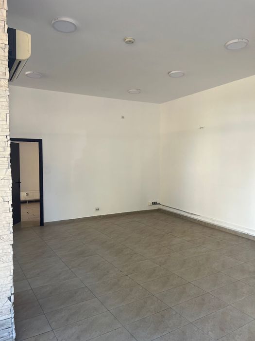 Spatiu de vanzare vis a vis de Catedrala