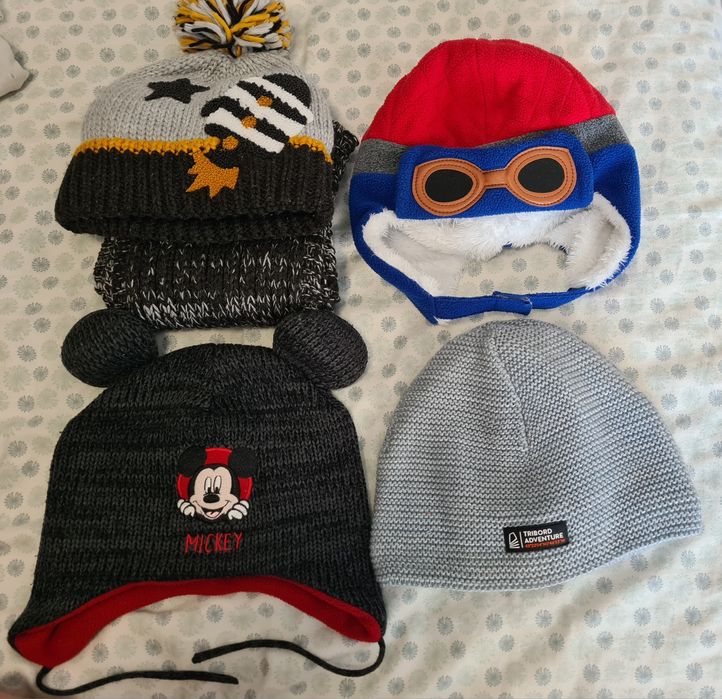 Caciuli 4-5 ani noi si in stare buna