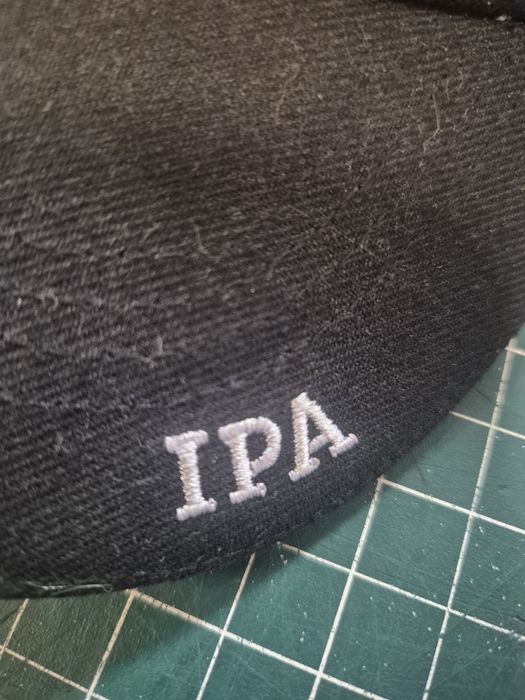 Sapca brodata IPA